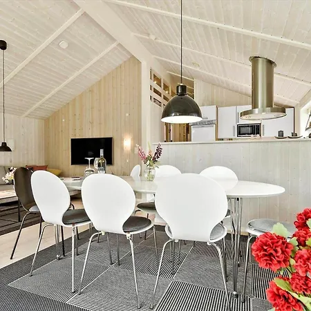 8844-glesborg-floden-1 Feriehus